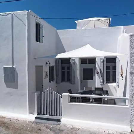 Casa Nostalgia * Adamantas (Milos)