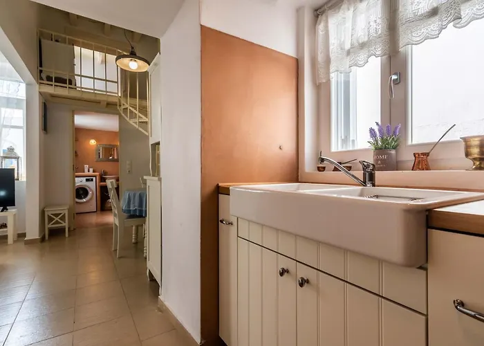 Casa Nostalgia Feriehus Adamantas